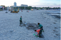 Limpieza de playas por celebración Iemanjá