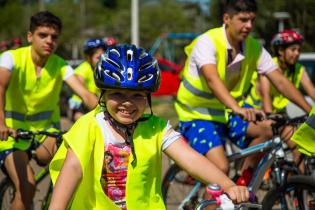 Actividad "Pedaleá el barrio" hasta la Unidad Agroalimentaria Metropolitana 