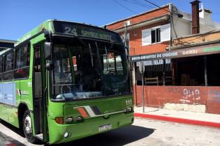 Instalación de refugio para las líneas 546 y L24 en Belvedere