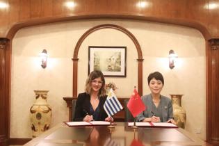 Firma de memorando Montevideo-Shanghai Firma de memorando Montevideo-Shanghai