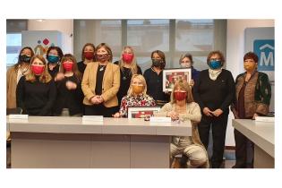 Reconocimiento a funcionarias de Turismo Reconocimiento a funcionarias de Turismo