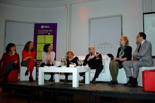 AGENDA URBANA CON IGUALDAD DE GENERO 26052016 MIRADAS HACIA UNA AGENDA URBANA CON IGUALDAD DE GENERO