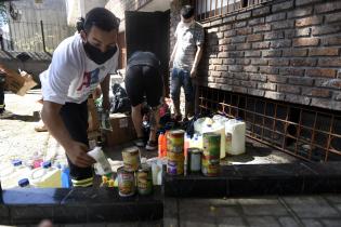 Entrega de alimentos e insumos a ollas populares Entrega de alimentos e insumos a ollas populares