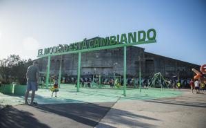 Foto del Mercado con texto "El modelo esta cambiando"