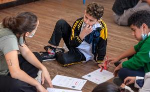 Consejo de Niñas y Niños en Escuela Nº 8 República de Haití
