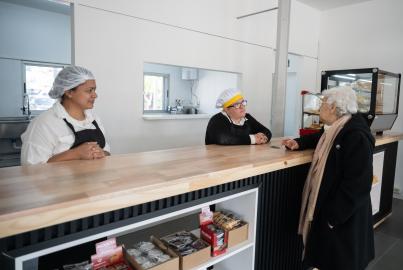 Inauguración de la cantina y comedor en el PTI del Cerro