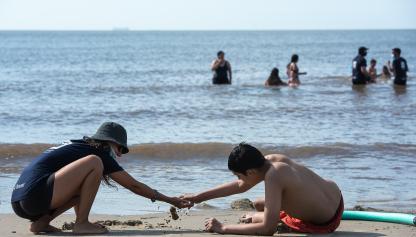 Actividades físicas, deportivas y recreativas para personas con discapacidad en la Playa del Cerro