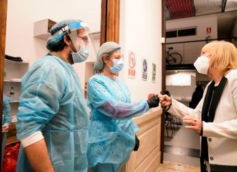Visita de la Intendenta Carolina Cosse al centro diurno La Trama