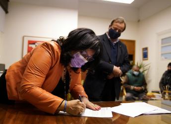 Firma de acuerdo entre el Departamento de Cultura y la Red de Escenarios Populares
