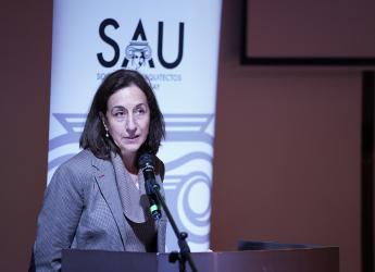 Presentación de cartillas de conservación patrimonial en el Teatro Solís