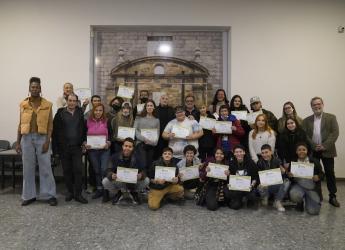  Entrega de certificados de capacitaciones laborales para personas trans y no binarias