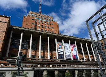 Fachada de la intendencia por los 300 años de Montevideo