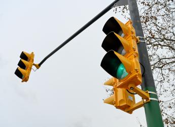 Nuevo semáforo en Avda. Agraciada esquina Coronel Francisco Tajes