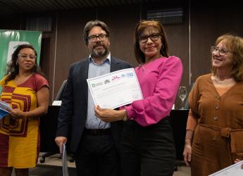 Entrega de certificados de ACNUR