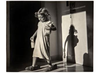Silvia Zucker en su casa. Montevideo. Año 1946 aprox