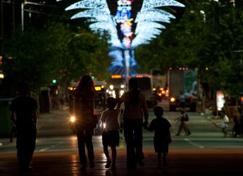 Iluminación en Av. 18 de julio