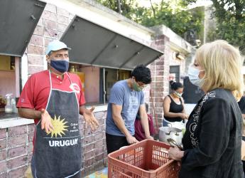 Olla popular en barrio Lavalleja
