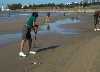 Limpieza de playas por fiesta de Iemanjá