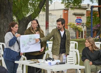 Presentación de proyecto de intervención en la plaza John Lennon