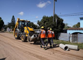 Obras de vialidad en Camino al Paso Hondo