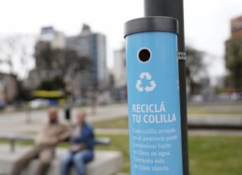 Intervención «No más colillas» en la Plaza de la Democracia
