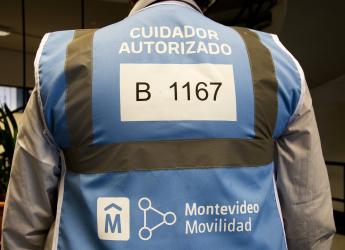 Proyecto para la reconversión socio - educativa - laboral de cuidadores y cuidadoras de vehículos en Montevideo.