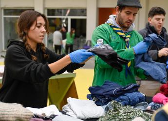 Clasificación de donaciones por Campaña del abrigo, en el Espacio Modelo 