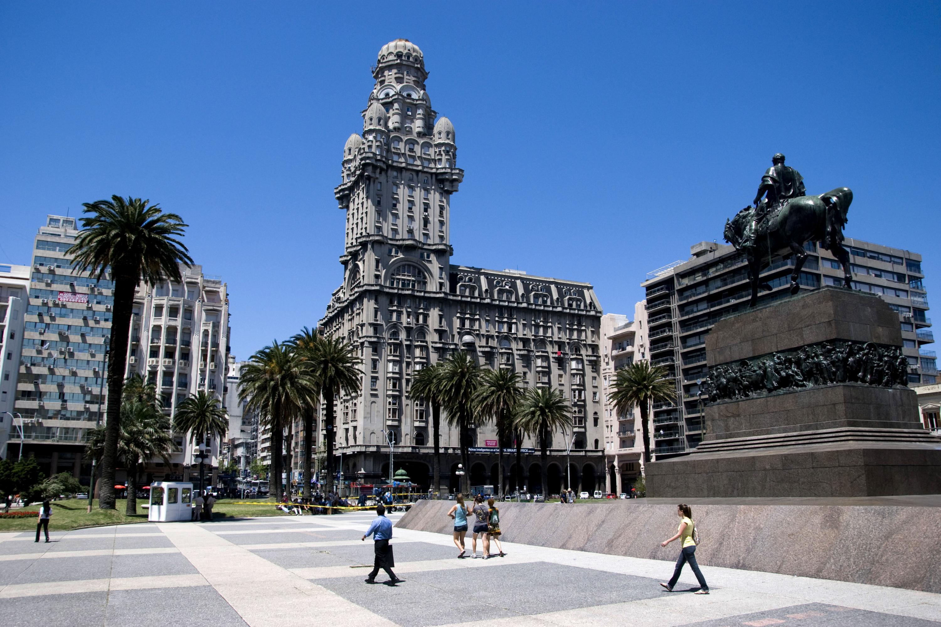 Plaza Independencia | Intendencia de Montevideo.